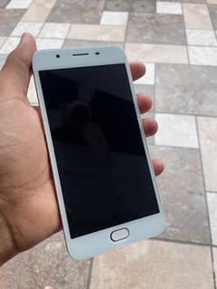 Oppo F1s