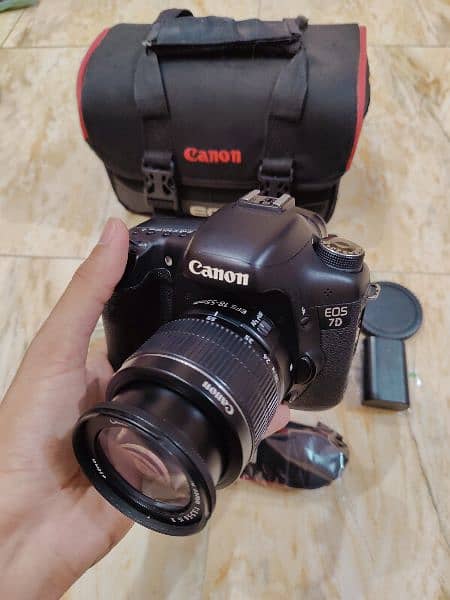 Best Budget canon nikon Dslr available, call or Whatsapp 03032874479 7