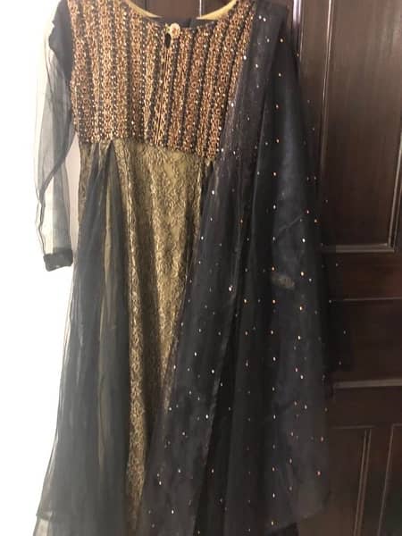 fancy net dress and shaposh black frock for4000 9