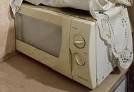 Microwave oven