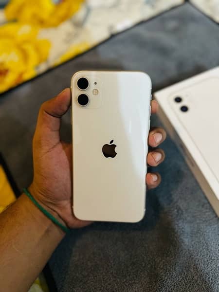 Apple Iphone 11 128GB PTA Aprroved 6