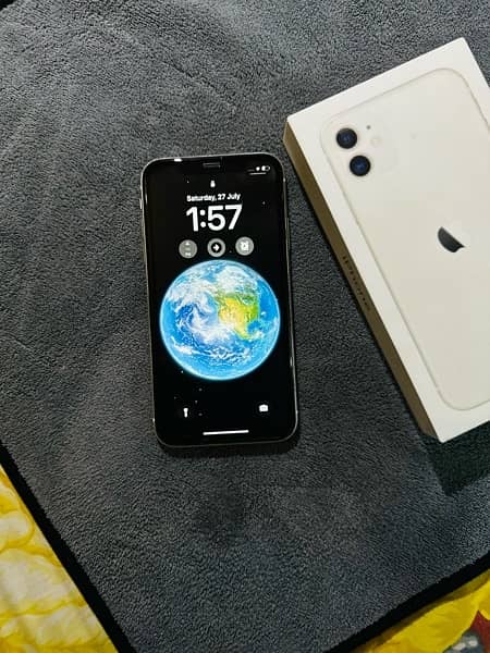 Apple Iphone 11 128GB PTA Aprroved 7