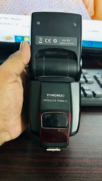 Yongnuo YN560 III Flash Light 0