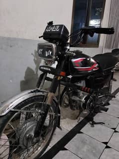 hunda 125 saf halat multan nambr 2007 model arjant sell