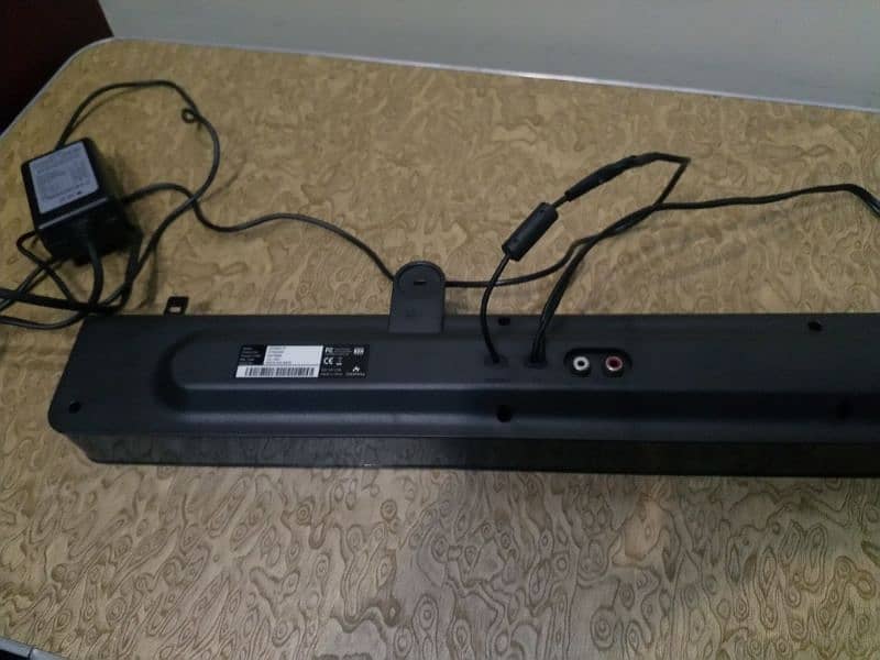 Gateway Mini Soundbar Aux only 4