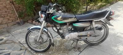 Honda125 punjab sialkot nmnr2014 no exchang cd70  pridor yamaha suzuki