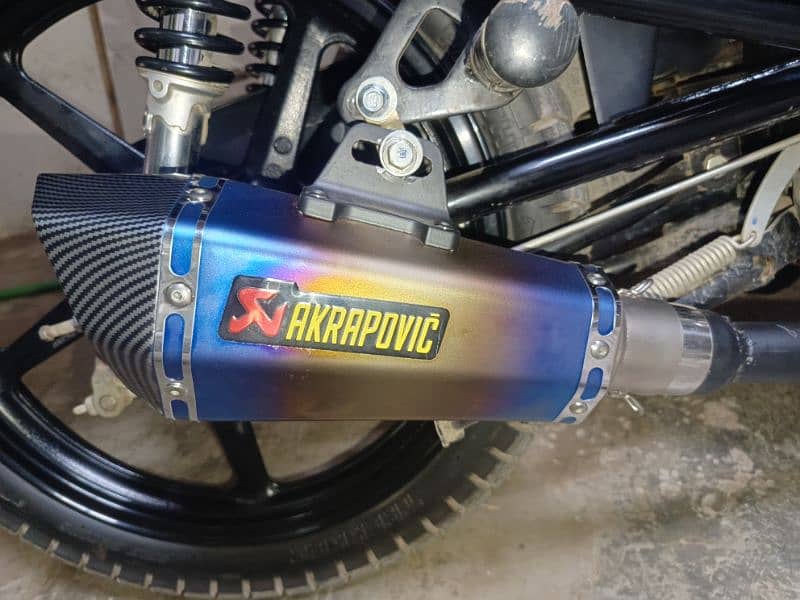 akrapovic exhaust 4