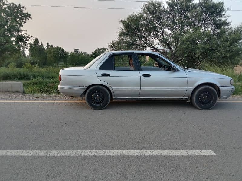 Nissan Sunny 1996 9