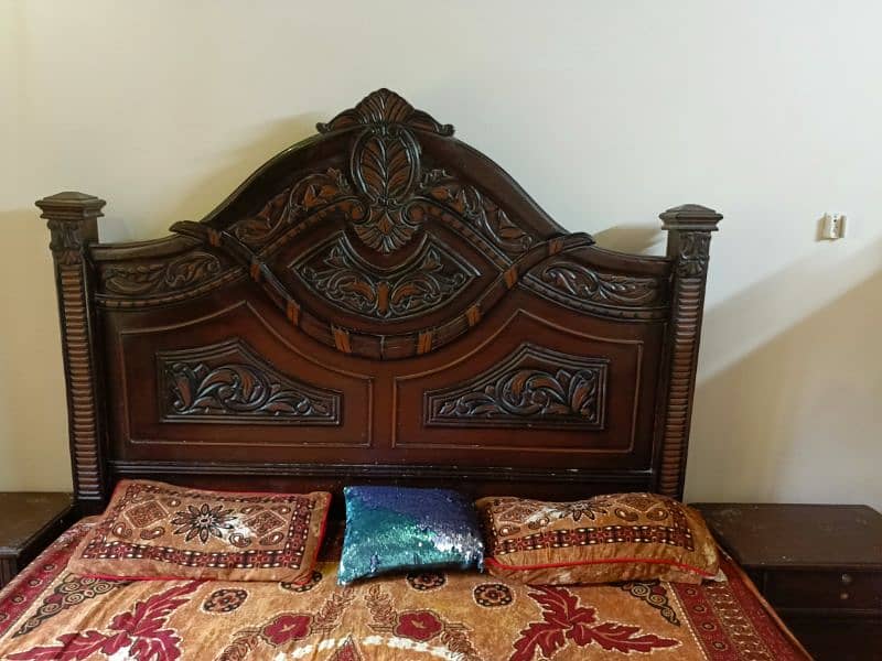 King size Bed with side table and dressing 1