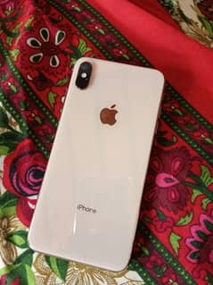 iphone xs max 256 rom condition 10 by 10 original bettery health 80%