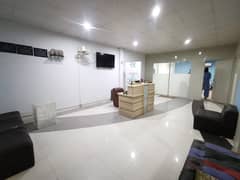 Beautiful Office Hall 3rd Floor Available For Rent 6 Marla 1500 Sq feet Area Kohinoor Plaza Jarawanwala Road Faisalabad Vip Location