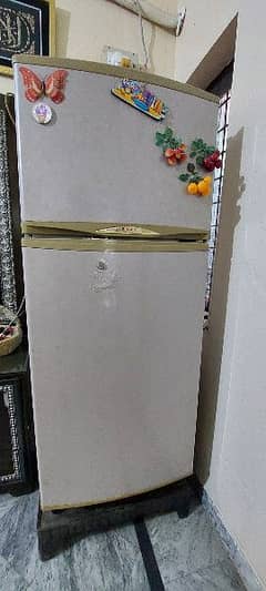 Singer fridge 100% working