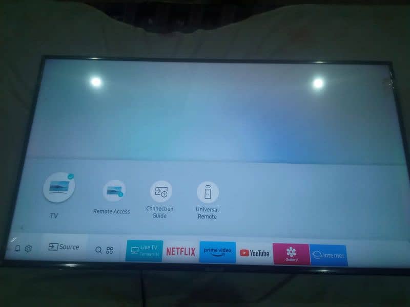 Urgent Selling SAMSUNG 4K UHD LED Due To Moving Out 4