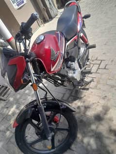 Hounda CB 125 f fore sale total genuine