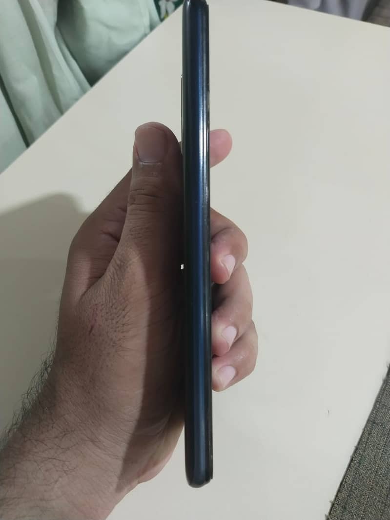 vivo y 53s 8+4  ram 128gb 3