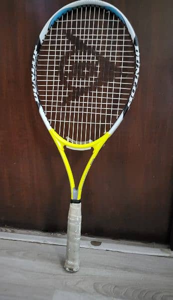 Dunlop 5 HUNDRED TWENTY 7 Racket 1