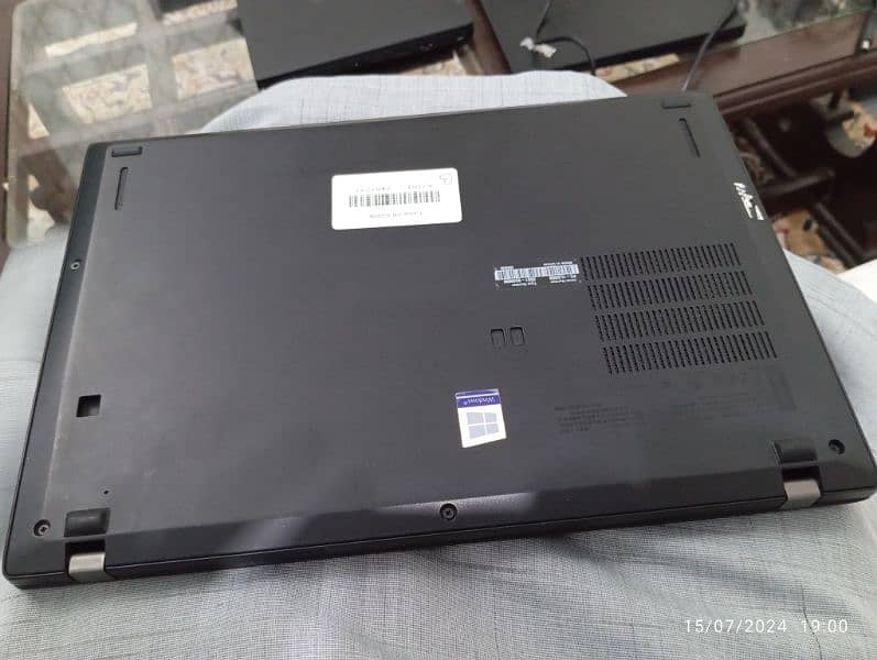 Laptop ThinkPad x390 Touch. 7