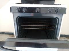 4 burner Gase stove with oven . contact number. 0313|833|8584