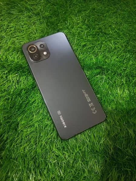 Xiaomi 11 5g lite 8/128 2