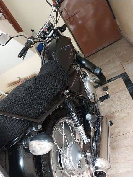 Suzuki GS 150 bike for Sale 1