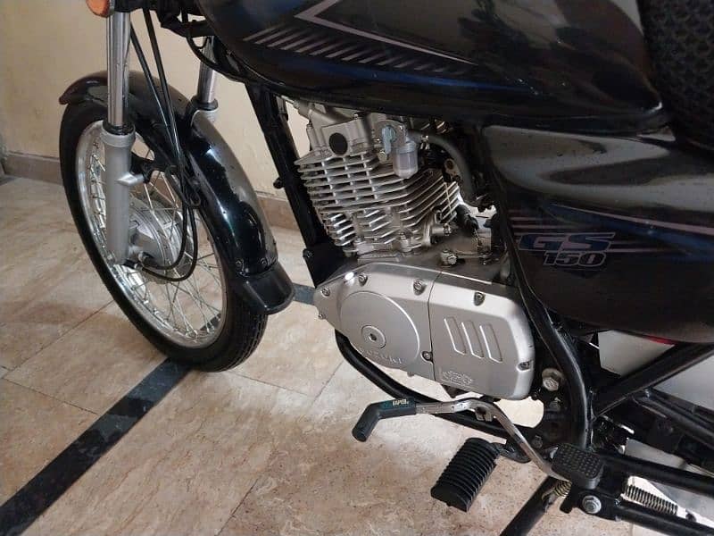 Suzuki GS 150 bike for Sale 5