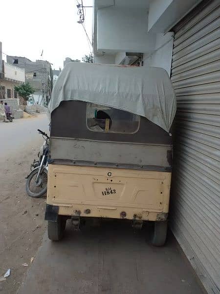 SAZGAR AUTO RIKSHA, 200CC, MODEL D 14, NUMBER 03027316033 3