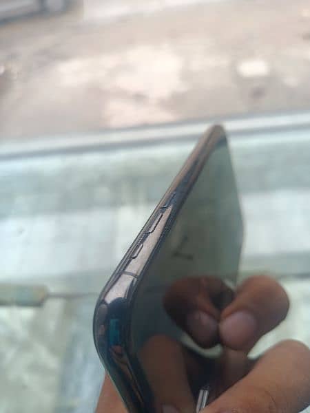 i phone x non PTA 64 GB storage lash condition 3