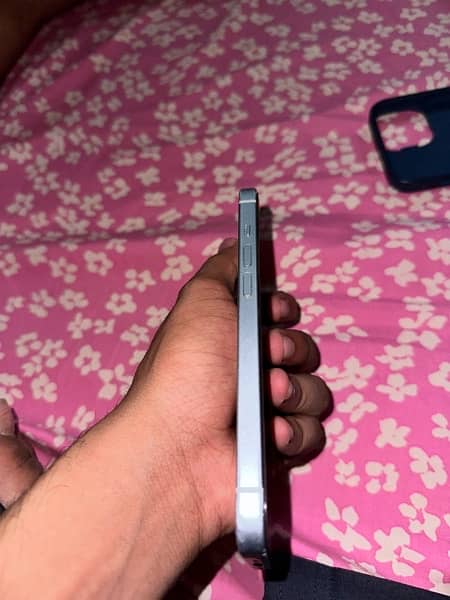 iphone 15 128gb 4