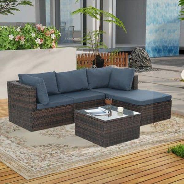 Outdoor patio Rattan sofa set. . . 3