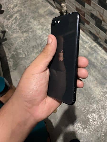 iphone se 2020 all okay non pta jv 64gb 1