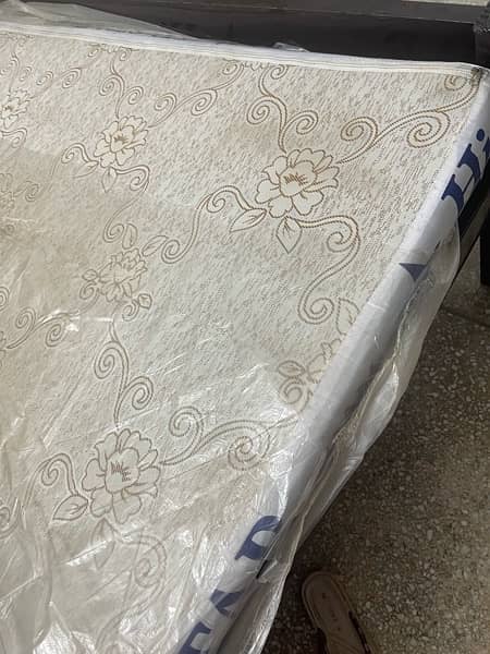 Matress available for sell 1