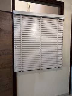 blinds good condition