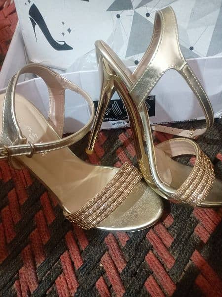 Golden heels 5