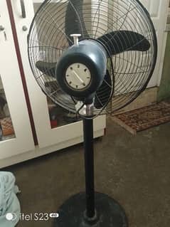 12v AC /DC fan power saving battery fan