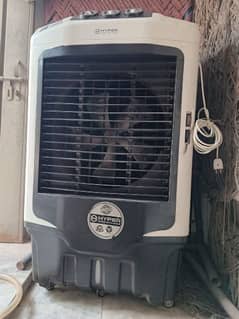 air cooler with warer tank. with ice bootle