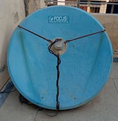 Dish antenna with completely