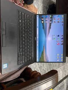 Dell Latitude 7390 (i5 8th Gen. )