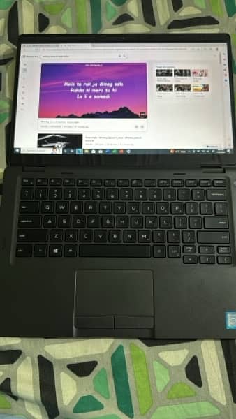 Dell Latitude 5300 2 in 1 i5 8th gen 1