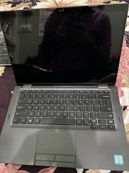 Dell Latitude 5300 2 in 1 i5 8th gen 2