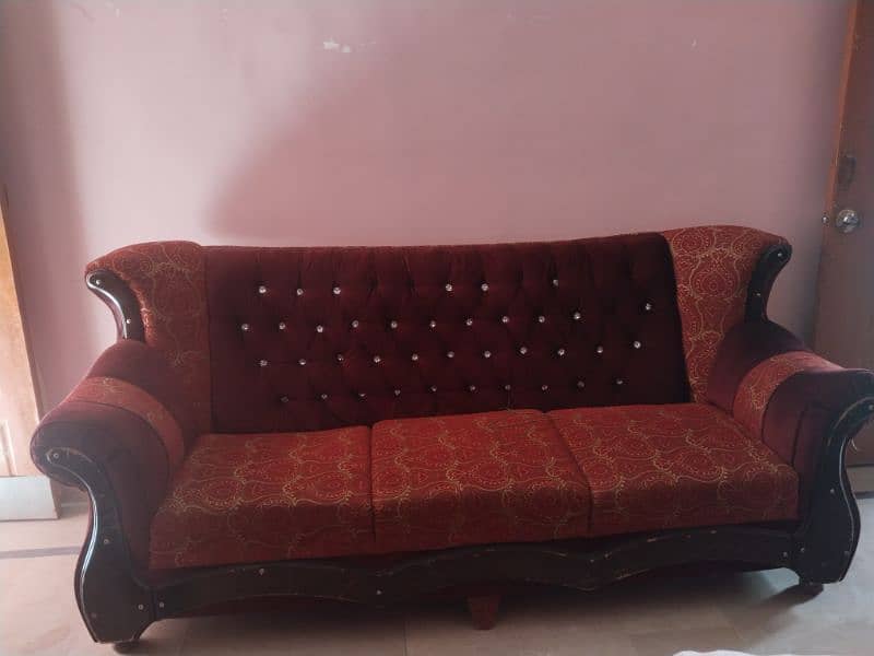 5 Seater sofa set look like new only 6 months home used 3