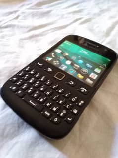 BLACKBERRY 9720 non pta   ( touch & type)