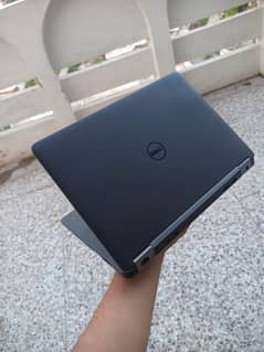 Gaming Dell Laptop Core i5 6th Gen 8gb ddr4 Ram 256gb nvme Gen 3