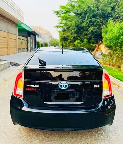 Gift For Prius Lover / Genuine Condition 14