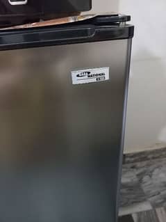 gaba national mini room fridge model 184SS