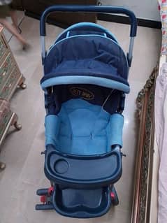 Excellent Condition bidirectional Pram