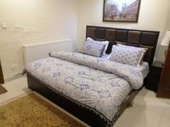 Rooms available in 2000/- Rs only | Couple and family Guest Houses. 0