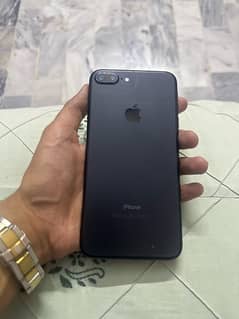 Iphone 7 plus ( pta approved )