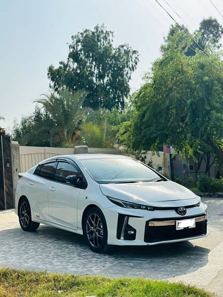 Toyota Prius PHV GR Sports 2018 model 2021  registered 1