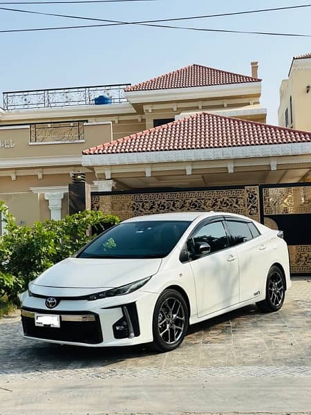 Toyota Prius PHV GR Sports 2018 model 2021  registered 2