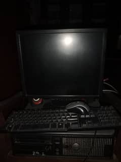 computer with wires led CPU keyboard wireless mouse 2gb ram 80gb hard